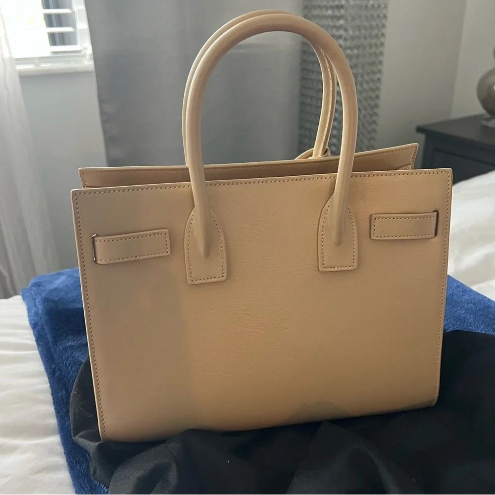 Saint Laurent SAC DE JOUR NANO IN SMOOTH LEATHER - Picture 13 of 16